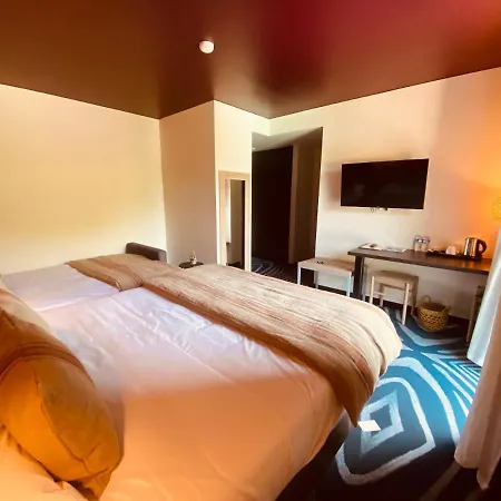 Restaurant Le Relais Des Gourmands Hotell 3*