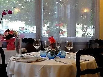 Restaurant Le Relais Des Gourmands Hotel 3*
