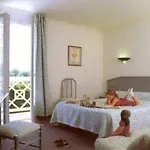 Hotel Restaurant Le Relais Des Gourmands 3*