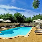 Hotel Restaurant Le Relais Des Gourmands 3*