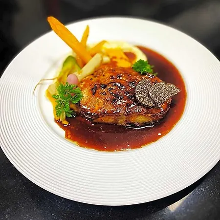 Restaurant Le Relais Des Gourmands Hotel 3*