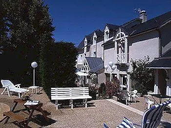 ホテル Restaurant Le Relais Des Gourmands 3*